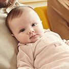 Niña recién nacida (0-12 meses)